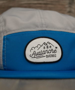 Casquette AvQc grise et bleue